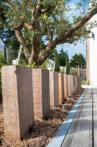 Murs et clôtures - Elements maçonnés dans le jardin - SARL PAIN Paysagiste à Batz-Sur-Mer, La Baule, Pornichet, Guérande, Le Croisic